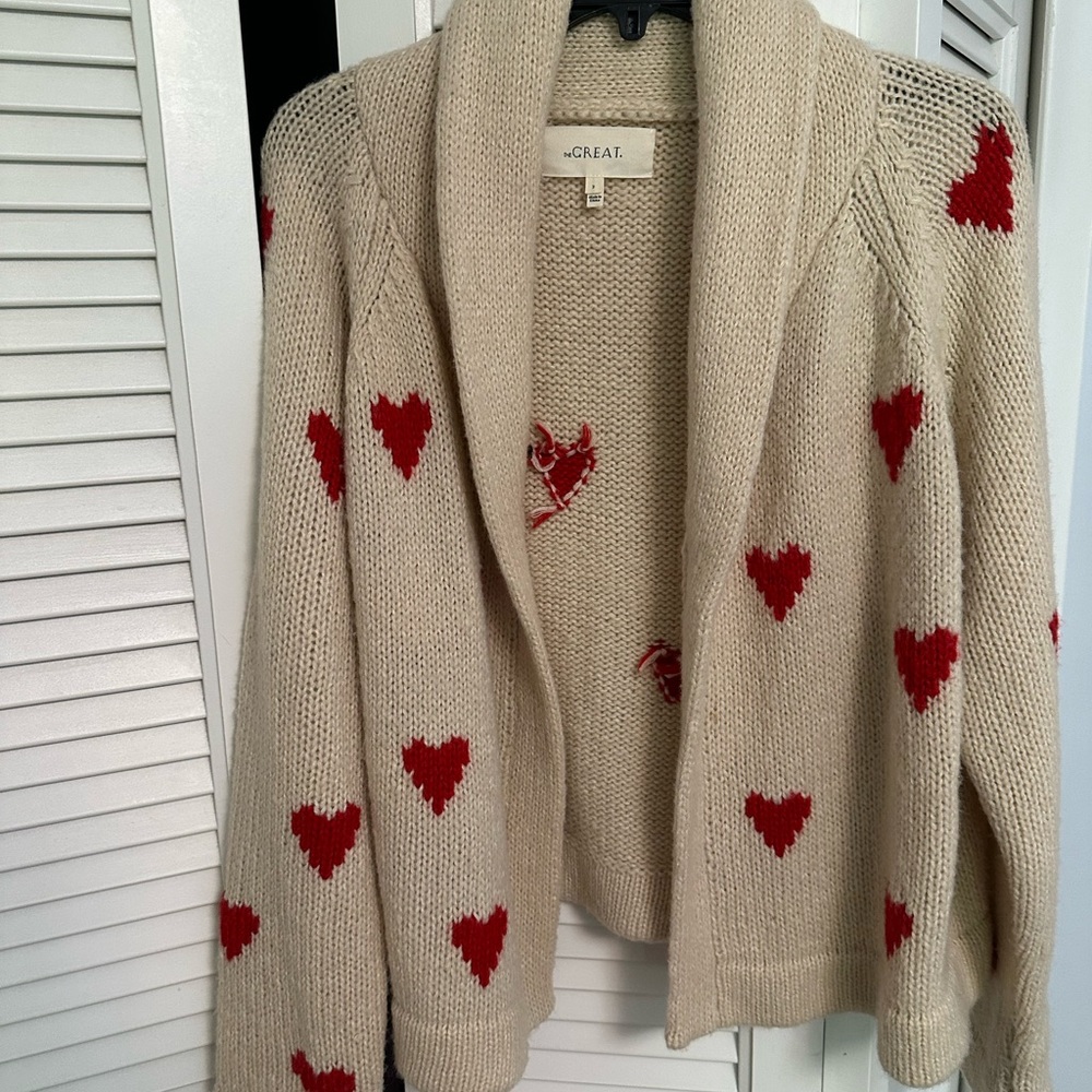The Great Cream Sweater with Red Heart Design - Picture 2 of 5